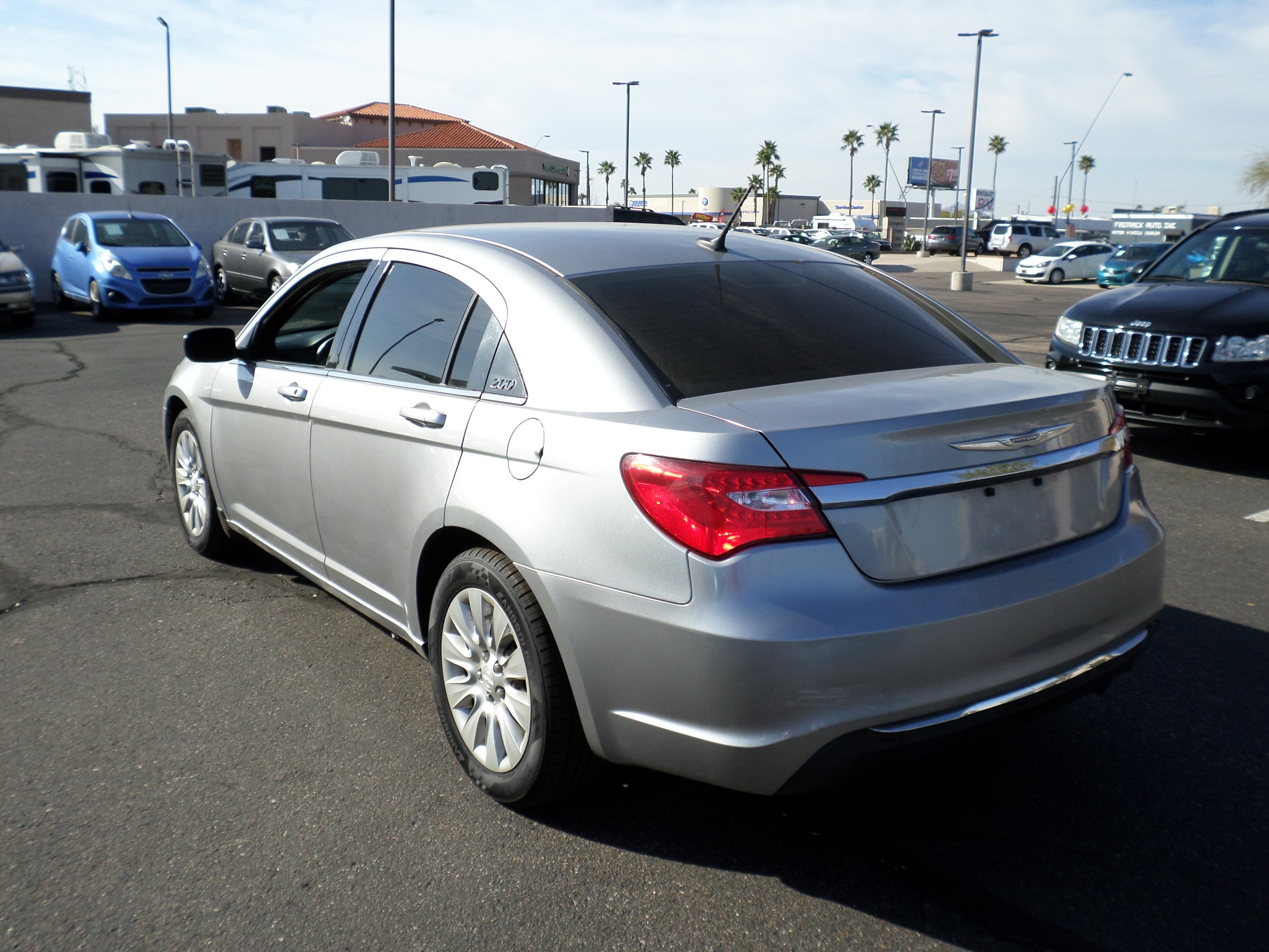 Pre-owned 2014 Chrysler 200 4dr Sdn Lx Sedan In Mesa #ra22192 